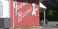 Eatery offers discount to soldiers affected by shutdown