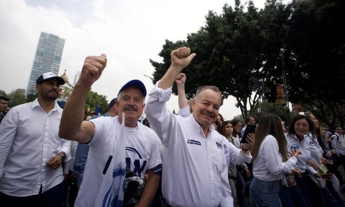 La lucha por la libertad y familia sigue: Vázquez