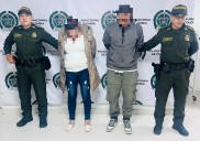 Policía de Colombia detiene a delincuentes en pleno hurto en establecimiento público