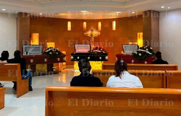 Velan a policías asesinados en Moris