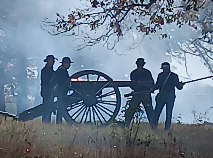 Hundreds attend Hainesville Civil War reenactment