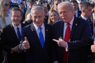 Trump urges Israel to seize chance for peace, calls for Netanyahu pardon