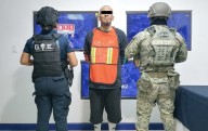 Por falta administrativa descubren a un prófugo de la justicia
