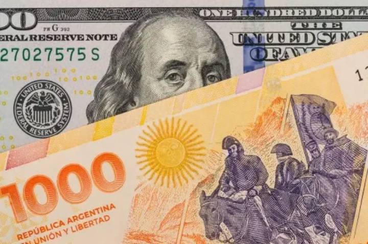 Alerta en el mercado: el Tesoro se queda sin dólares y suben las tasas