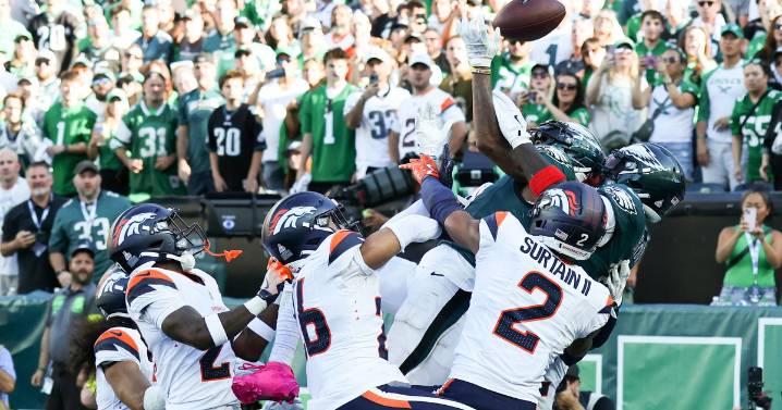 Eagles vs. Broncos observations: Jekyll-and-Hyde act has to stop for Birds