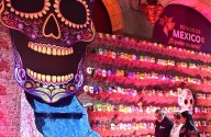 EL PALACIO DE GOBIERNO ILUMINA TRADICIONES CON OFRENDA MONUMENTAL