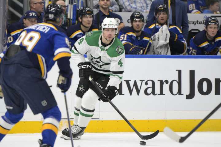 Blues reverse early-season home woes with win vs. Stars - The Rink Live | Coverage of youth, junior, high school and college hockey