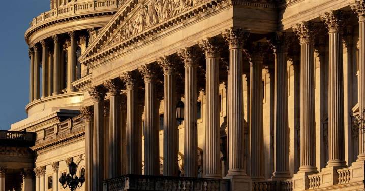 Government funding vote fails again in Senate as hopes fade for quick end to shutdown