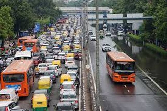 Massive traffic jam hits Delhi-Kolkata highway in Bihar; vehicles stranded for days