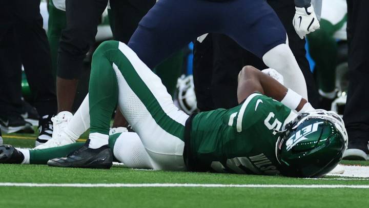 Jets' Garrett Wilson has hyperextended knee, report says