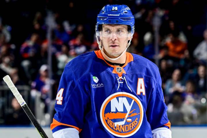 Islanders vs. Sharks prediction: NHL odds, picks, best bet Tuesday