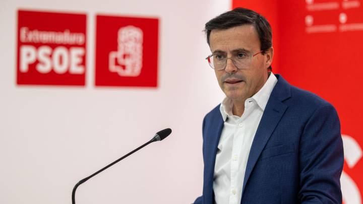 Gallardo será el candidato del PSOE a Extremadura pese a su imputación y cree que las elecciones son "órdenes" de Génova