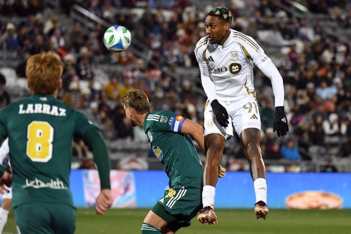 Deadspin | Andrew Moran's late goal for LAFC snatches playoff berth from Rapids