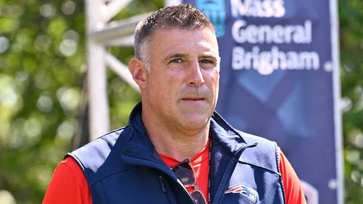 Why Pats' Vrabel reached out to fired Callahan ahead of Titans clash