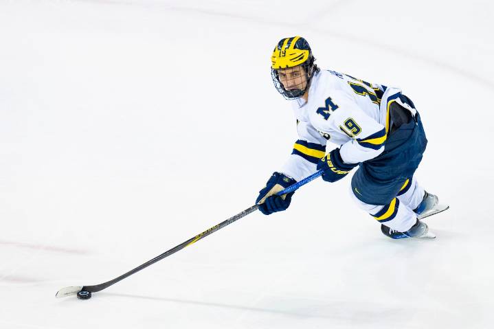 Michigan hockey completes season-opening sweep with 7