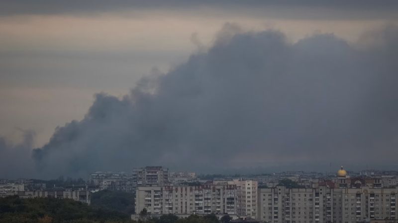 Colosal bombardeo nocturno ruso deja cinco muertos en Ucrania