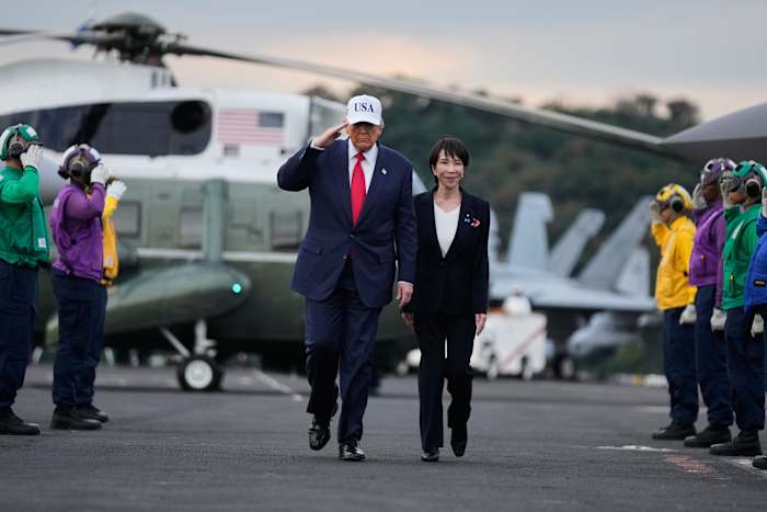 The Latest: Trump continues trip throughout Asia
