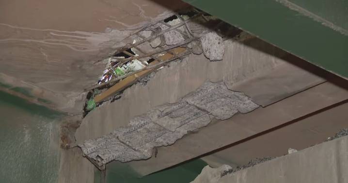 TRAFFIC ALERT: ‘Large pothole’ closes lanes on I