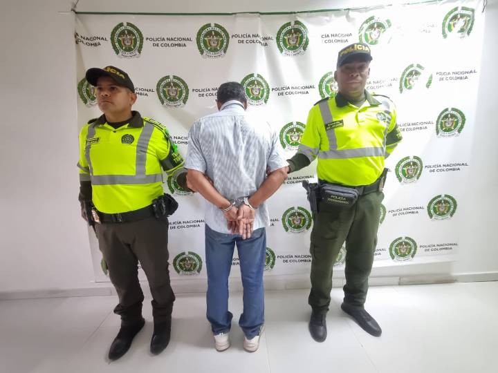 Dos personas fueron capturadas por uso de licencias fraudulentas