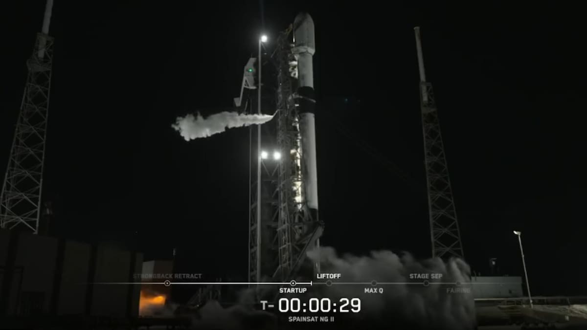 El satélite de comunicaciones 'SpainSat NG II' despega de Cabo Cañaveral