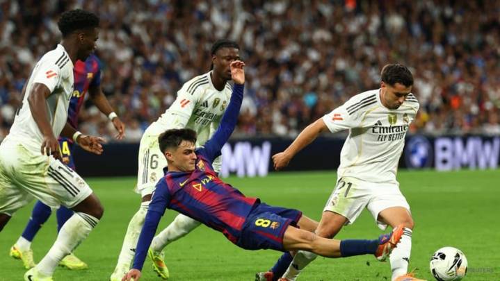 Barca's injury crisis deepens as Pedri diagnosed with leg muscle tear