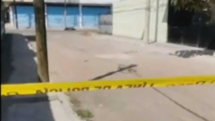 Hombres en un Auto Asesinan a Motociclista Cerca de un Tianguis en Irapuato, Guanajuato
