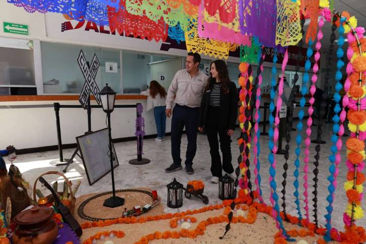 Realizan Concurso de Altares de Muerto “Por Amor a Nuestras Tradiciones”