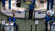 ¿Sigue operando la TSA durante un cierre del gobierno? Esto deben saber los viajeros