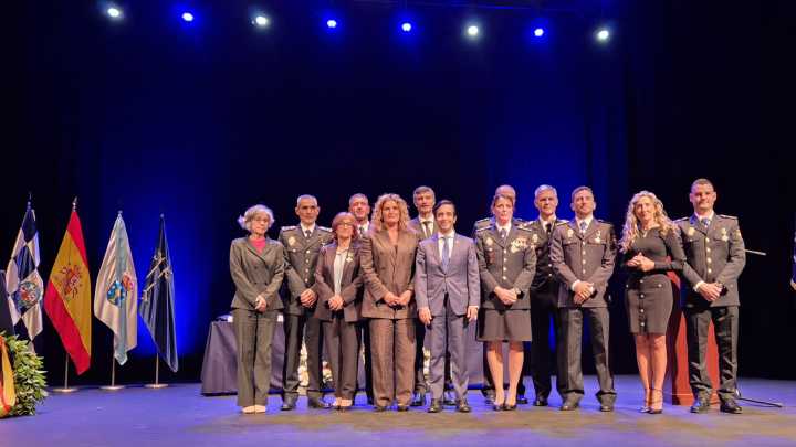 Condecoraciones y homenaje en Ferrol por el Día de los Santos Ángeles Custodios
