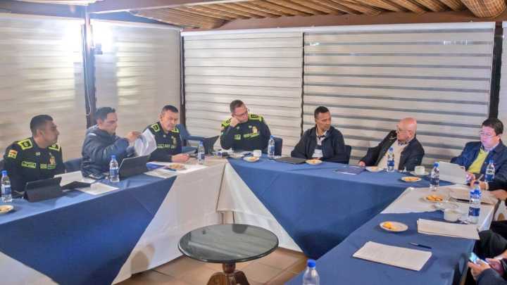 Los dos nombres que están bajo la lupa tras la reciente ola de ataques a guardias del Inpec
