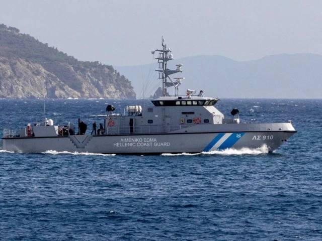 At least four die after migrant boat sinks off Greek island of Lesbos