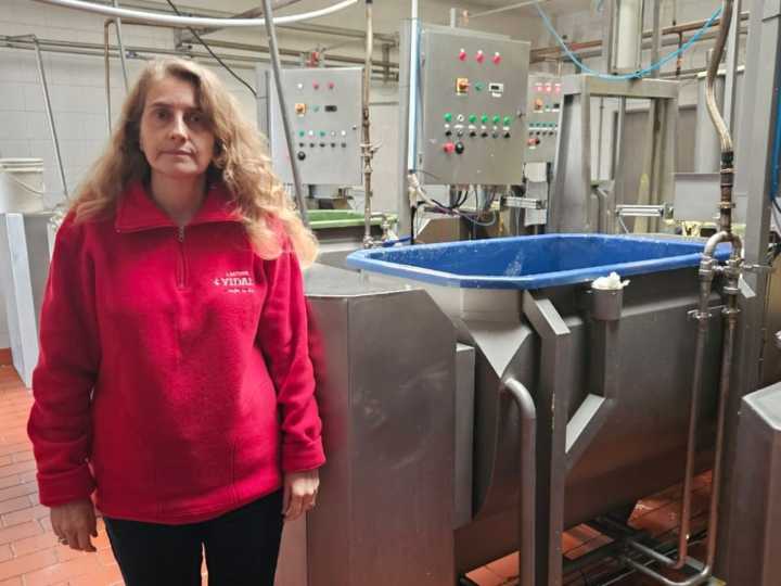 "Es muy indignante": la bronca de una empresaria láctea que no puede despedir a los que le bloquearon la planta