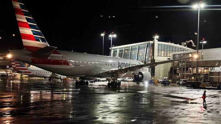 How the government shutdown affects flights at Logan Airport