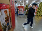 Uncertainty over the economy and tariffs forces many retailers to be cautious on holiday hiring