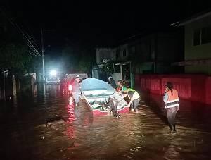 Sube a 37 cifra de muertos por lluvias en el País