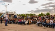 Santa Rosa: el municipio entregó certificados de vivienda y finalizó las obras de luz en el barrio Micaela García