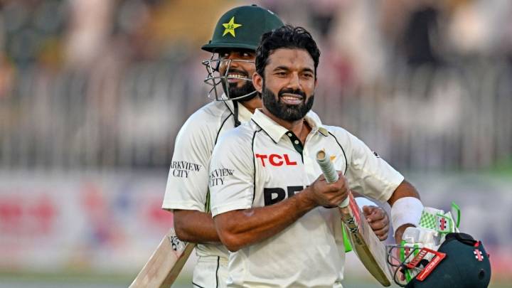 Ball not dead, bails knocked off - Why was Mohammad Rizwan not out hit