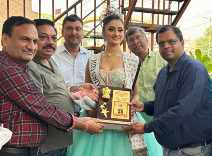 Miss India Universe Manika Vishwakarma returns home to a warm welcome