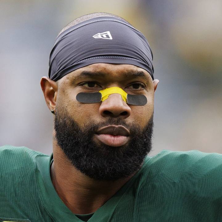 Deadspin | Broncos sign TE Marcedes Lewis, 41, to practice squad