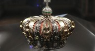 Museo del Louvre | Las joyas "de la Corona": ocho minutos de un espectacular robo en París, Francia
