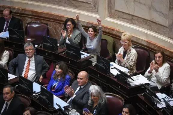El Senado rechazó el veto de Milei y convirtió en ley la Emergencia Pediátrica