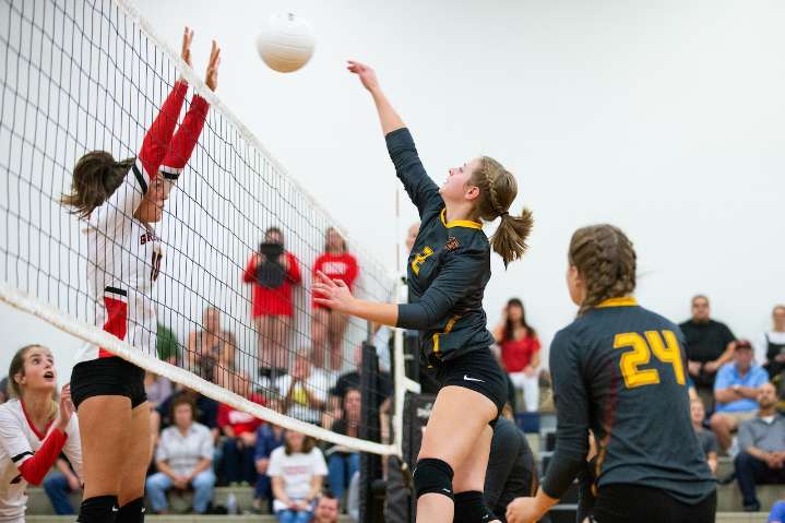Watch live: Forest Grove vs. Ida B. Wells in Oregon high school volleyball playoffs (10/29/2025)