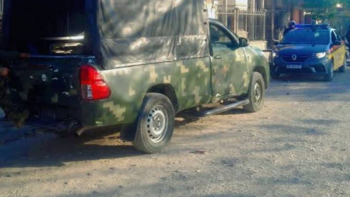 Amenazó de muerte a su madre y hermanos en barrio Alberdi: fue detenido