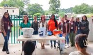 Taller de elaboración de quesos en el Centro Libre para Mujeres de Xalisco