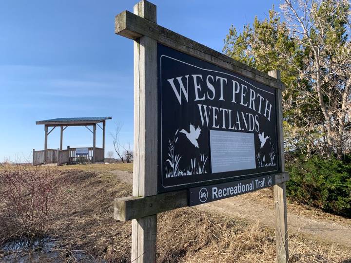 Wetlands shut down temporarily during possible avian flu outbreak