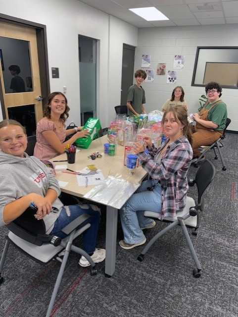 FBLA Project Supports Uintah Teen Center 