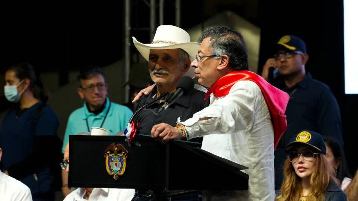 “El magistrado que no quiere ayudar a los viejos será derrotado”, dijo Petro, al referirse a la reforma pensional en la Corte