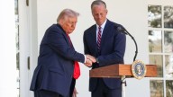 "Lo necesitamos absolutamente": algunos en el Partido Republicano dicen que es hora de que Trump se involucre en las negociaciones para el cierre del Gobierno, incluso cuando los líderes rechazan la i