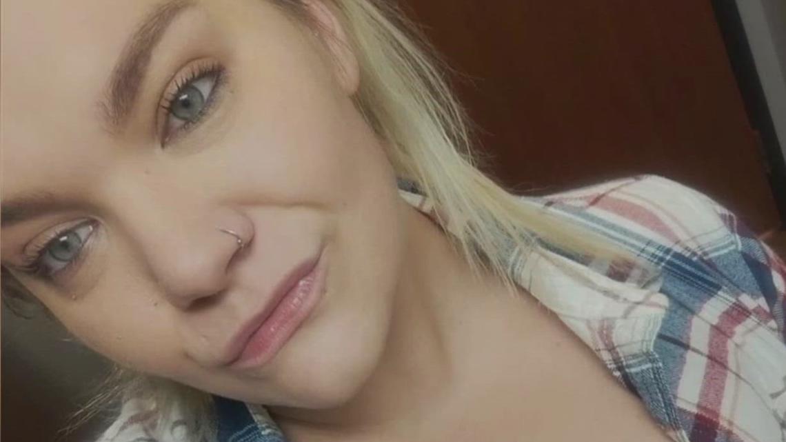 Woman paralyzed after shooting at Oregon strip mall