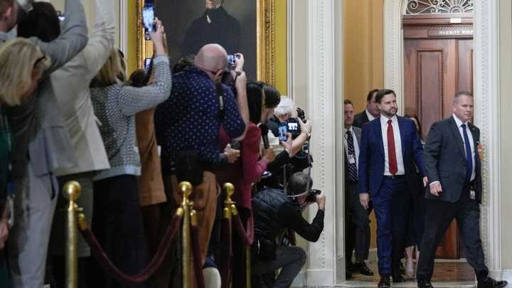 Judge extends order barring the Trump administration from firing federal workers during the shutdown